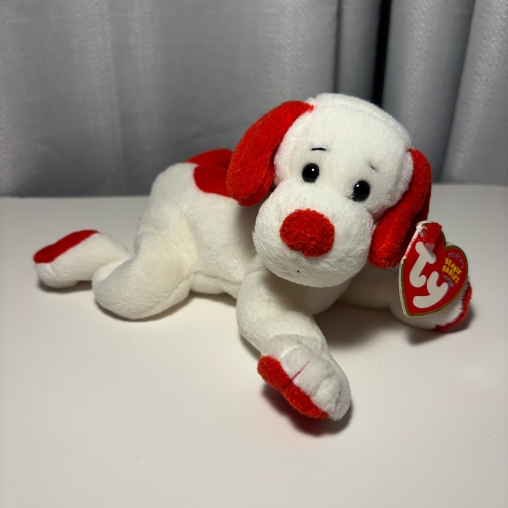 Ty Beanie Babies Honey-Bun the Heart Dog